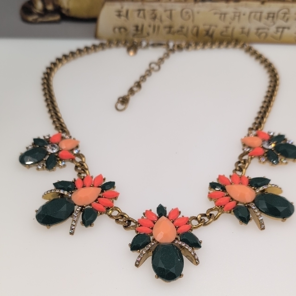 J. Crew Crystal Floral Petal Cluster Statement Collar Necklace Teal Coral 0614 - Picture 6 of 7